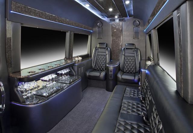 Memphis Limo Style Sprinter Van