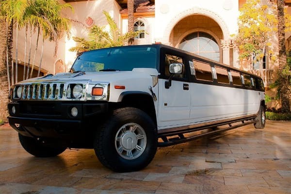 Memphis White Hummer Limo