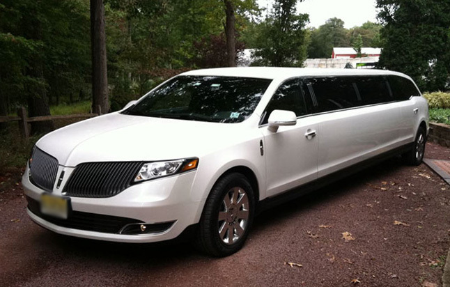 Memphis White MKT Limo